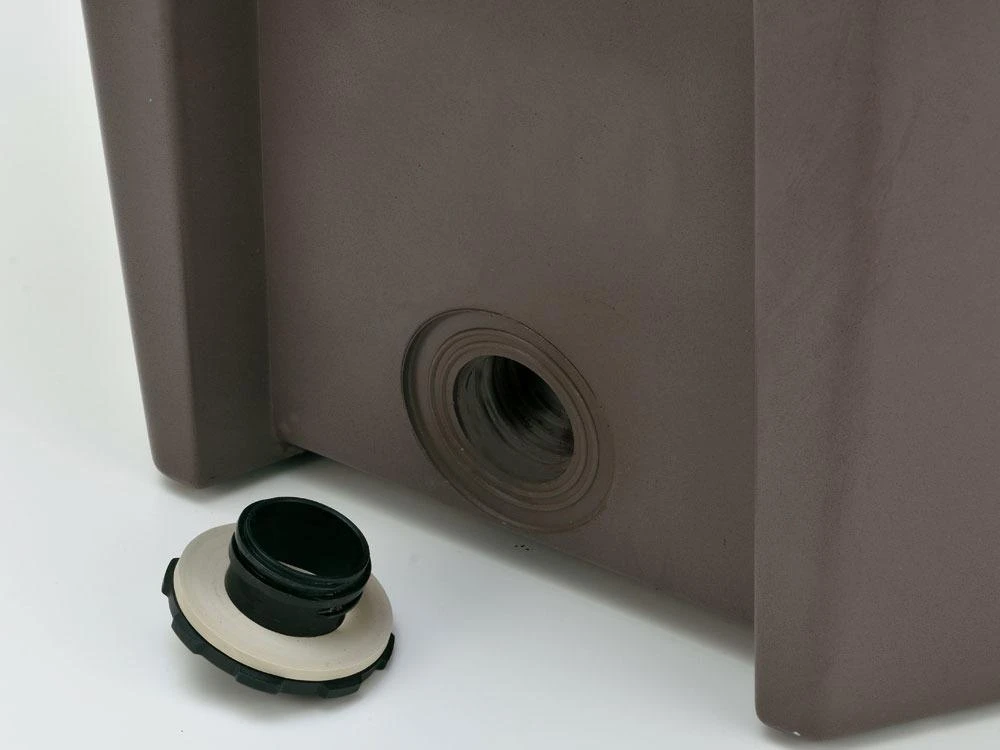 Snow Peak Hard Rock Cooler 75qt 6 Snow Peak Hard Rock Cooler 75qt - Image 4