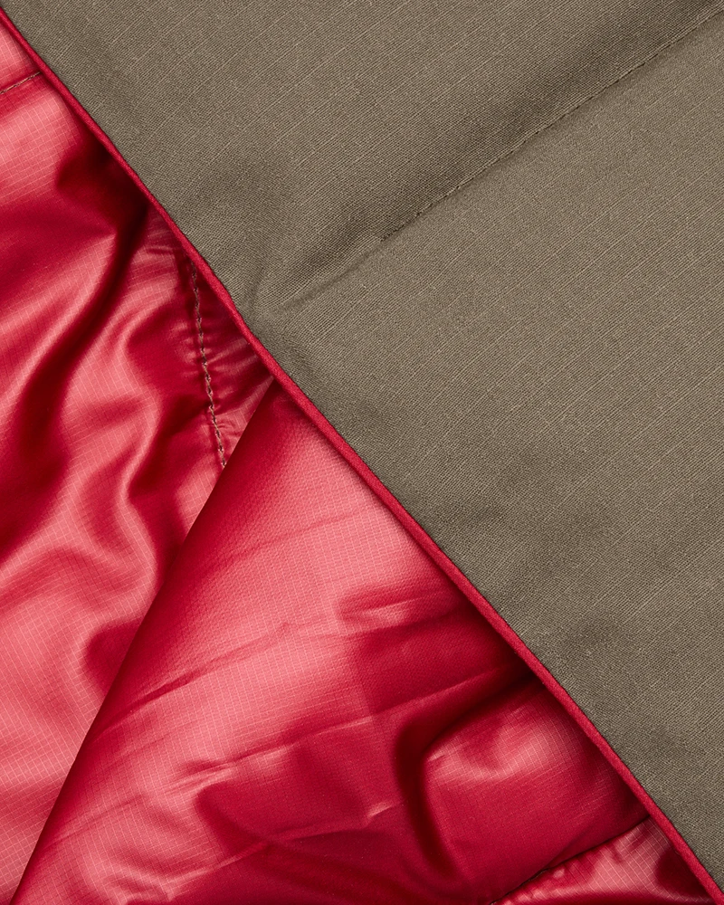 Snow Peak SP X Rumpl Nanoloft® Takibi Blanket In Pro 5 Snow Peak SP X Rumpl Nanoloft® Takibi Blanket In Pro - Image 3