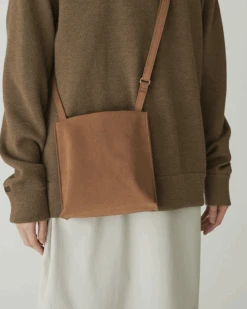 Vegan Leather Shoulder Bag -Snow Peak Shop AC 24AU405 20231212 snowpeak 00904 jpg