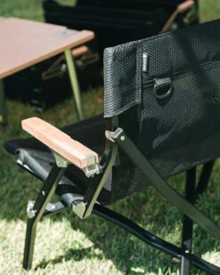 Snow Peak Festival: Mesh Luxury Low Beach Chair -Snow Peak Shop FES 186 20230511 SP M4 05356