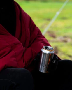 Snow Peak Shimo Can Coolerin 350ml -Snow Peak Shop can cooler 350 tw 355 lifestyle 02 web