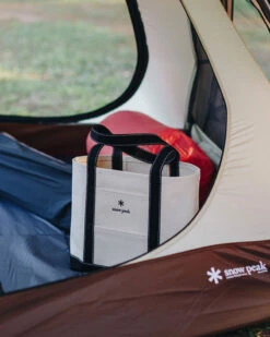 Snow Peak Canvas Noasobi Tote Medium -Snow Peak Shop canvas tote M ec ac 20su002 lifestyle 04 1