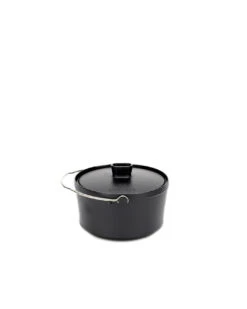 Snow Peak Cast Iron Duo -Snow Peak Shop cast iron duo cooker cs 550 alt 09