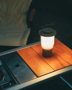 Snow Peak Home & Camp Lantern -Snow Peak Shop es 080 bk lifestyle 10