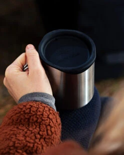 Snow Peak Stainless Vacuum-Insulated Mug Set In 450ml -Snow Peak Shop stainless 450 mug silicone lid mg 214set liestyle 02